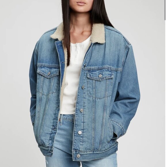 NWOT GAP Teen oversized denim sherpa jacket - Picture 2 of 4